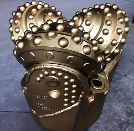 導(dǎo)孔鉆頭做好，發(fā)往河南礦山施工